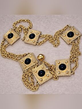 1970 Accessocraft Etruscan Revival Gold Black Acrylic Cabochon Panel Chain Belt